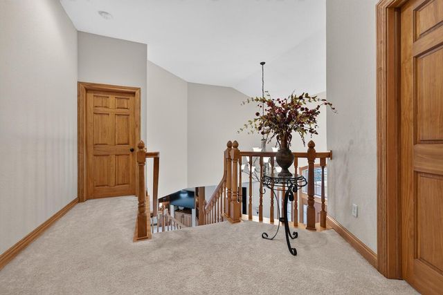 W162N7406 Tamarack TRAIL, Menomonee Falls, WI 53051