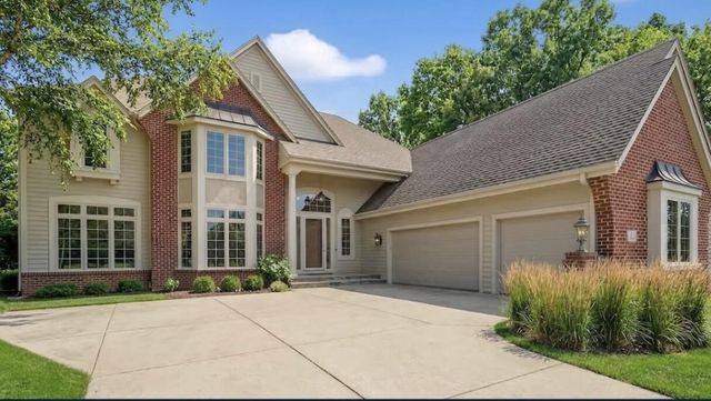 W162N7406 Tamarack TRAIL, Menomonee Falls, WI 53051