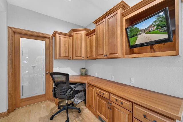 W162N7406 Tamarack TRAIL, Menomonee Falls, WI 53051