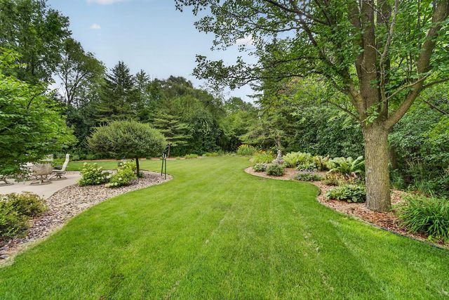 W162N7406 Tamarack TRAIL, Menomonee Falls, WI 53051