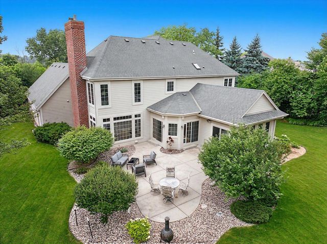 W162N7406 Tamarack TRAIL, Menomonee Falls, WI 53051