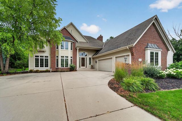 W162N7406 Tamarack TRAIL, Menomonee Falls, WI 53051
