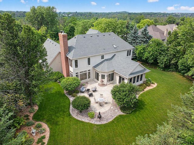 W162N7406 Tamarack TRAIL, Menomonee Falls, WI 53051