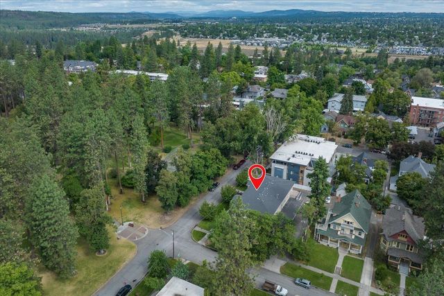 215 S CHESTNUT St, Spokane, WA 99201