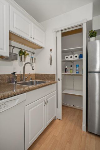 215 S CHESTNUT St, Spokane, WA 99201