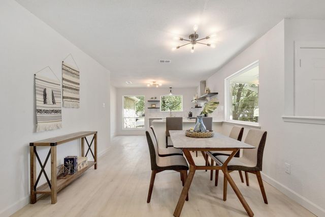 4011 Eskew DR, Austin, TX 78749