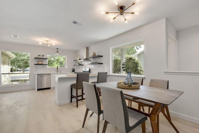 4011 Eskew DR, Austin, TX 78749