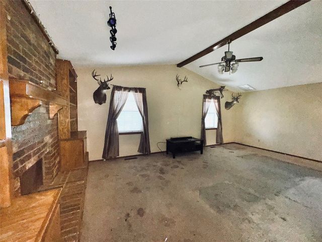 100 N Rockypoint Drive, Edmond, OK 73003