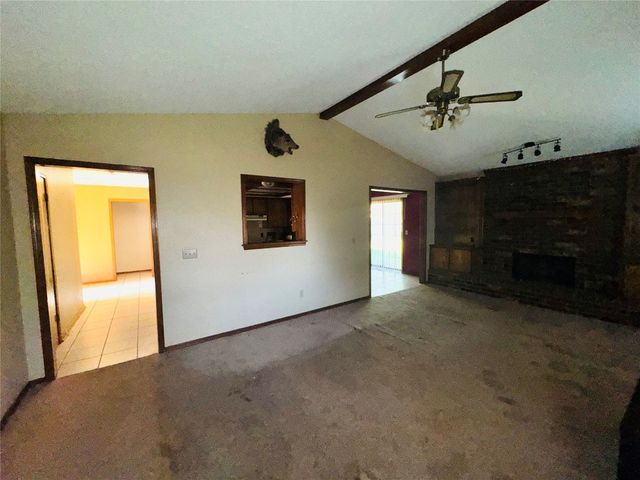 100 N Rockypoint Drive, Edmond, OK 73003