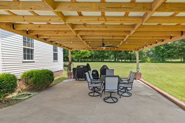 41 Harding Rd, Leoma, TN 38468