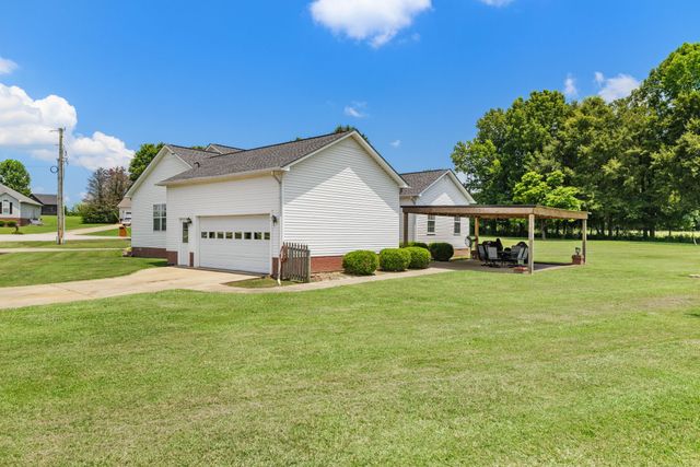 41 Harding Rd, Leoma, TN 38468