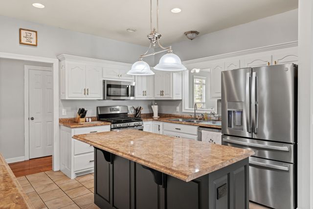 41 Harding Rd, Leoma, TN 38468