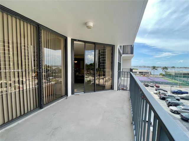 1901 Brickell Ave B506, Miami, FL 33129
