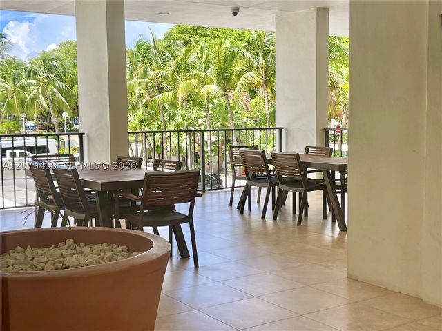 1901 Brickell Ave B506, Miami, FL 33129