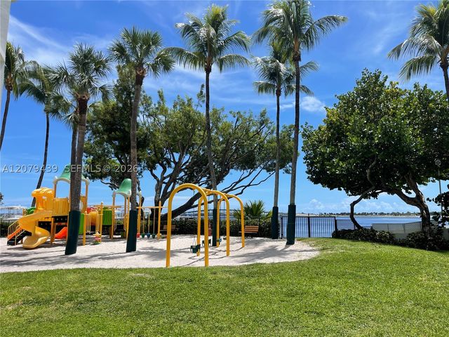 1901 Brickell Ave B506, Miami, FL 33129