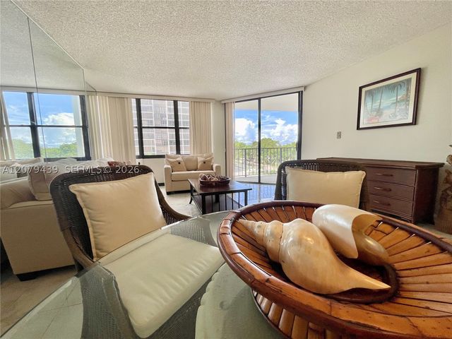 1901 Brickell Ave B506, Miami, FL 33129