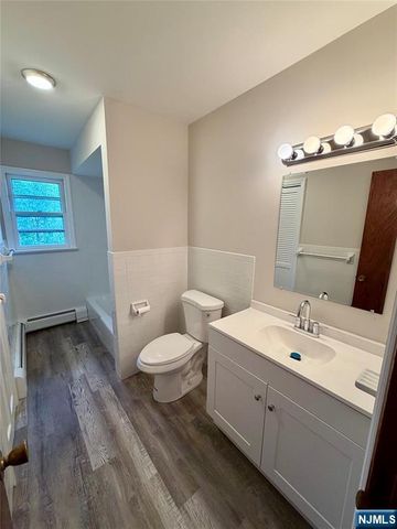54 Franklin Avenue, Saddle Brook, NJ 07663