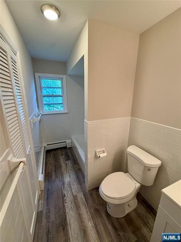 54 Franklin Avenue, Saddle Brook, NJ 07663