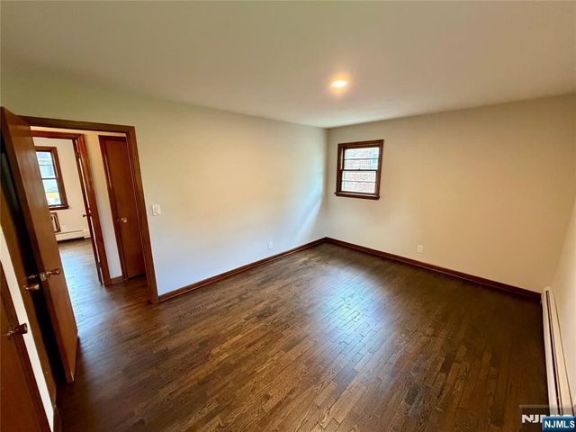 54 Franklin Avenue, Saddle Brook, NJ 07663