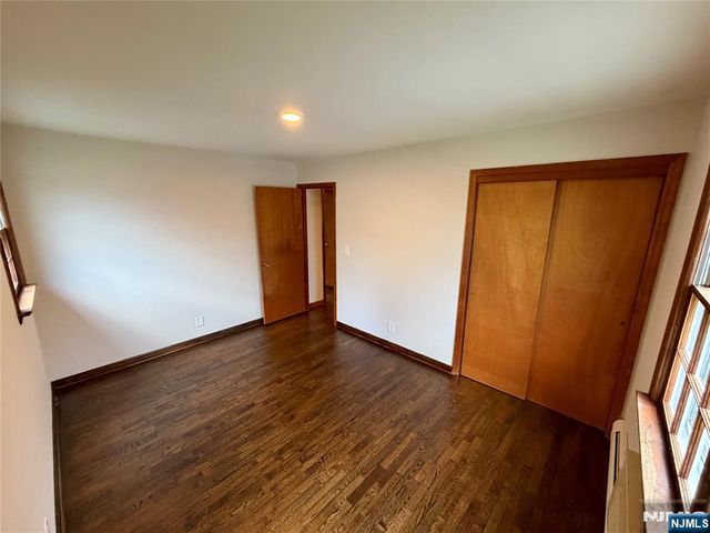 54 Franklin Avenue, Saddle Brook, NJ 07663