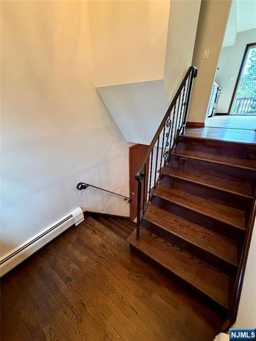 54 Franklin Avenue, Saddle Brook, NJ 07663