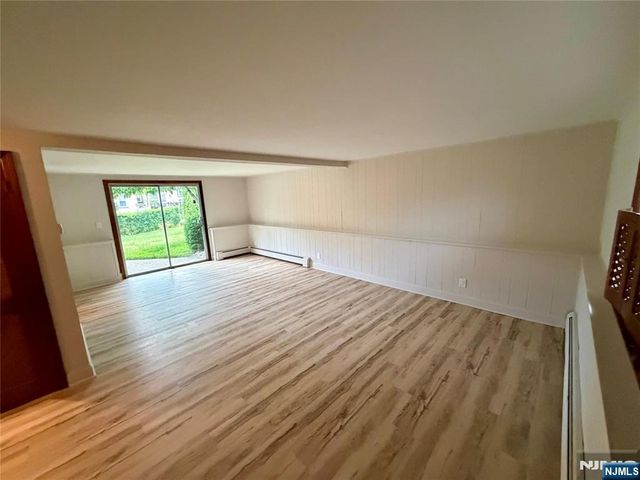 54 Franklin Avenue, Saddle Brook, NJ 07663