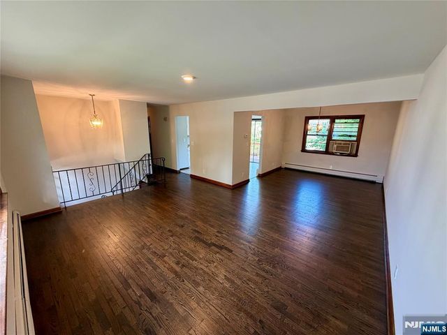 54 Franklin Avenue, Saddle Brook, NJ 07663