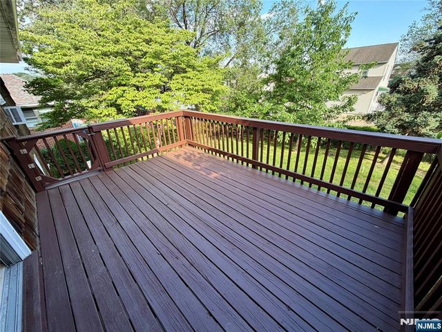 54 Franklin Avenue, Saddle Brook, NJ 07663