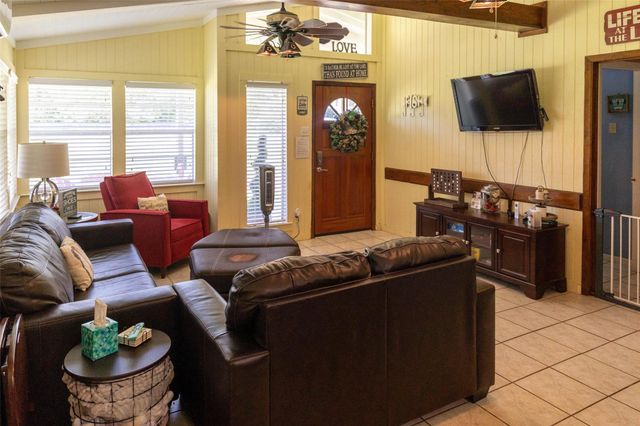 712 Birch Hollow Drive, Somerville, TX 77879