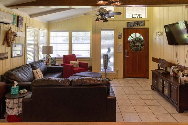 712 Birch Hollow Drive, Somerville, TX 77879