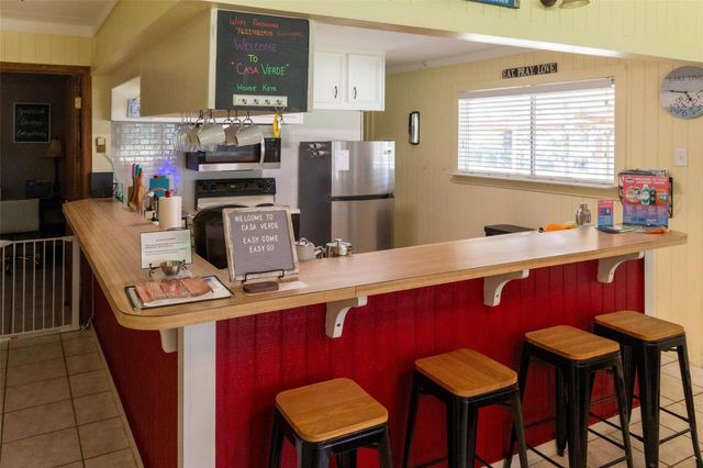 712 Birch Hollow Drive, Somerville, TX 77879