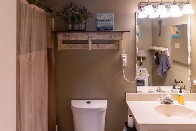 712 Birch Hollow Drive, Somerville, TX 77879