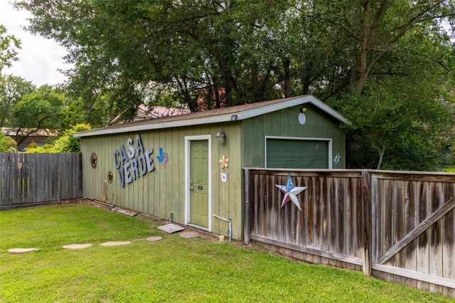 712 Birch Hollow Drive, Somerville, TX 77879