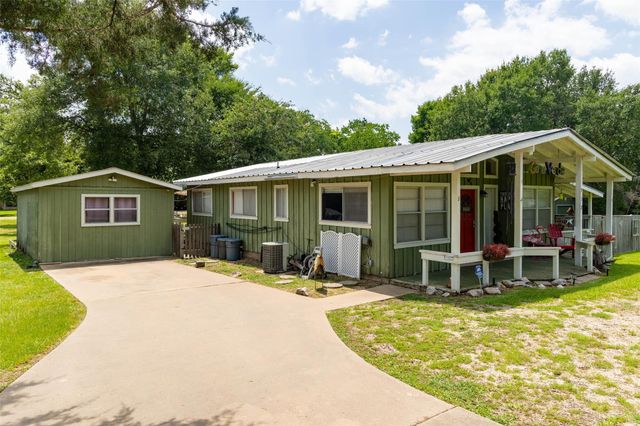 712 Birch Hollow Drive, Somerville, TX 77879