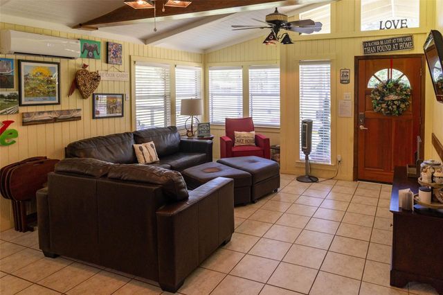 712 Birch Hollow Drive, Somerville, TX 77879