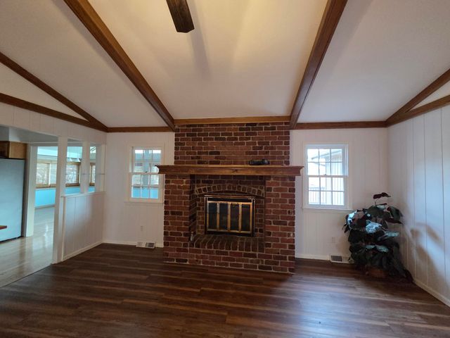 3442 S Rogers Avenue, Springfield, MO 65804