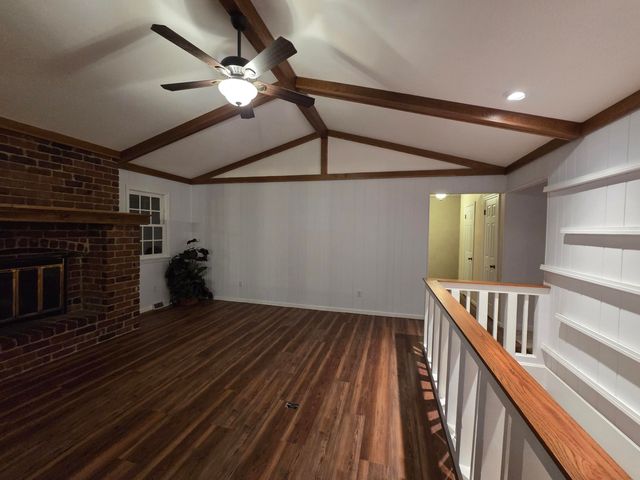 3442 S Rogers Avenue, Springfield, MO 65804