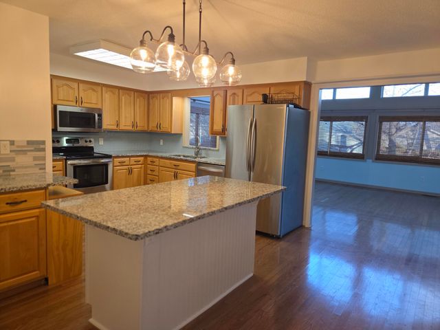 3442 S Rogers Avenue, Springfield, MO 65804