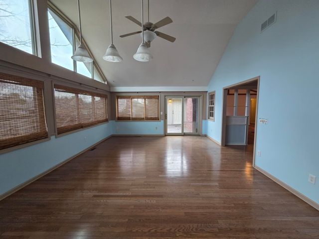 3442 S Rogers Avenue, Springfield, MO 65804