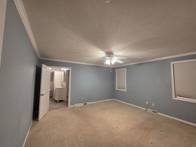 3442 S Rogers Avenue, Springfield, MO 65804