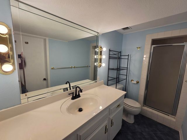 3442 S Rogers Avenue, Springfield, MO 65804