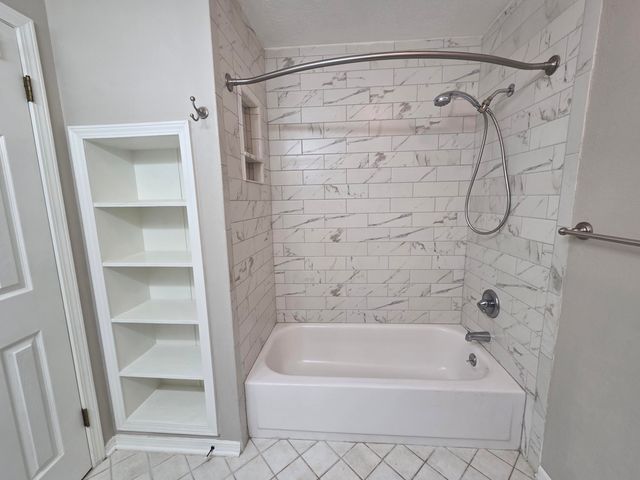 3442 S Rogers Avenue, Springfield, MO 65804