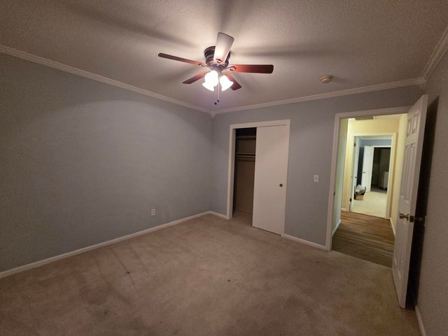 3442 S Rogers Avenue, Springfield, MO 65804