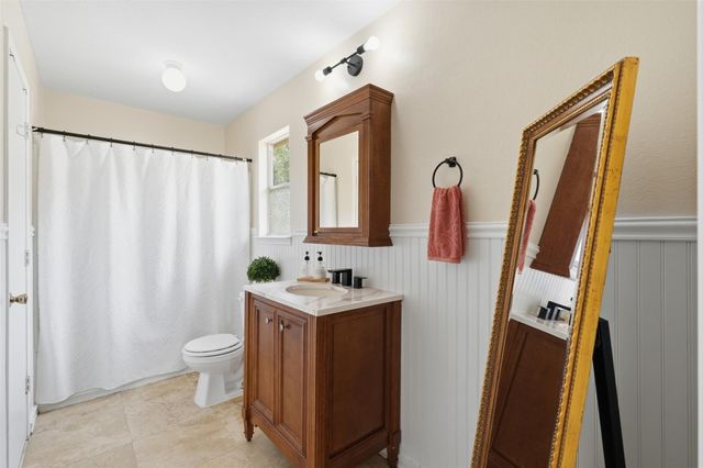 807 Oak West Drive, Houston, TX 77073