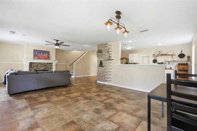 807 Oak West Drive, Houston, TX 77073