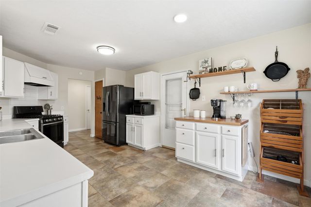 807 Oak West Drive, Houston, TX 77073