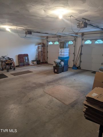9355 Lonesome Pine Trail, Mosheim, TN 37818