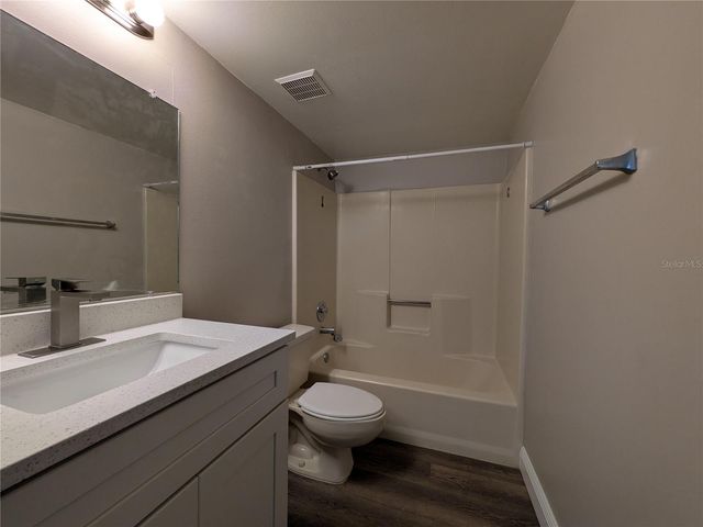 5613 BLUE SHADOWS COURT 60-2, Orlando, FL 32811