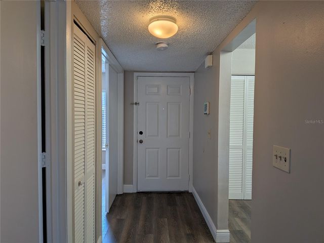 5613 BLUE SHADOWS COURT 60-2, Orlando, FL 32811