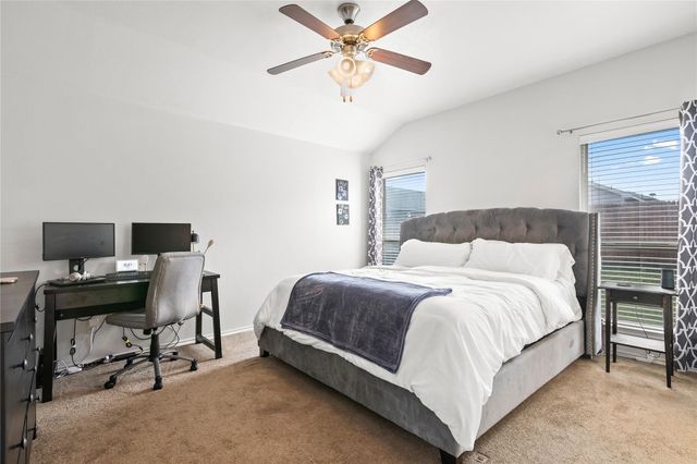 8924 Whirlwind Trail, Aubrey, TX 76227